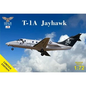 Trainingsflugzeug T-1A Jayhawk Maßstab 1:72 Plastik Modellflugzeug SOVA-M SVM72042 - Bild 1 von 13