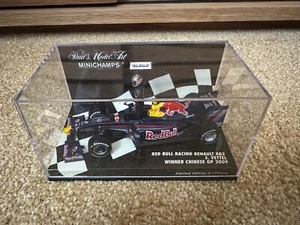 1/43 Minichamps 400090115 Red Bull Racing RB5 Sebastian Vettel 2009 China GP Win - Picture 1 of 2