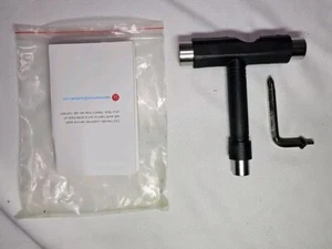 Unit Skateboard Wrench with 3 Size Socket & Philips Screwdriver Tool Kit Set D3 - Picture 1 of 5