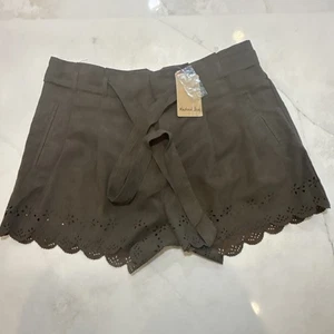 Mustard Seed Women’s Shorts M Brown Faux Suede Eyelet Scallop Hem Belted NWT - Picture 1 of 7