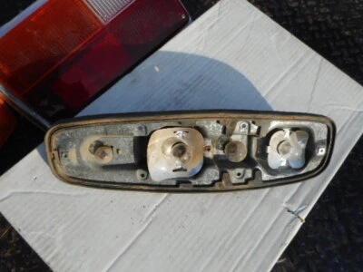 Carcasa reflectora luz trasera Volvo 245 a 1980 EE. UU.- derecha o izquierda Foto 1 de 2
