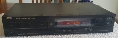 Vintage JVC CD player XL-V111BK Compact Disc Player / Made in Japan 1988 - Image 1 of 4