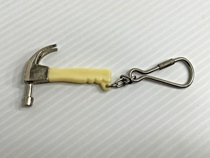 Vintage 1980s Small Claw Hammer - Keychain (Near 2 In Long) **Metal / Plastic** - Picture 1 of 6
