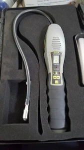 General Tool #NGD8800 Combustible Gas Leak Detector  w/ Case. - Picture 1 of 11