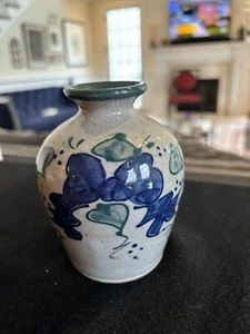 Great Bay Pottery 4.5 Inch Vase With Blue Bow - Picture 1 of 6
