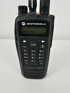 Radio portátil digital Motorola XPR6550 UHF 403-470mhz AAM55QDH9LA1AN MotoTRBO - Imagen 1 de 9