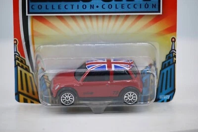 Matchbox Hero City Collection (2003) Red Die-Cast Toy Car #75 - Image 1 of 4