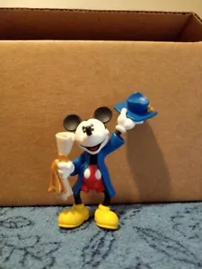 Hallmark Disney Happy Diploma Day Mickey & Co. Day World Of Wishes Ornament - Bild 1 von 6