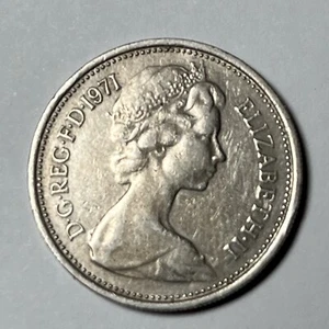 United Kingdom 5 New Pence 1971 Elizabeth II  Coin Numismatic #335 - Picture 1 of 2