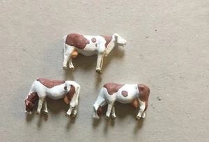 Vacas P&D Marsh calibre OO Z48 (3) PINTADAS - Imagen 1 de 1