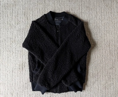 Женская куртка-бомбер Prana маленькая черная двусторонняя Polar Escape Teddy Sherpa - Изображение 1 из 4