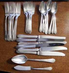34 piezas cubiertos de plata Oneida Paul Revere de colección 1927 ¡En muy buena condición!! - Imagen 1 de 6