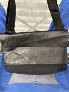 Perry Ellis Porfolio Messenger Bag Men’s Black Faux Leather Crossbody Laptop - Picture 1 of 8