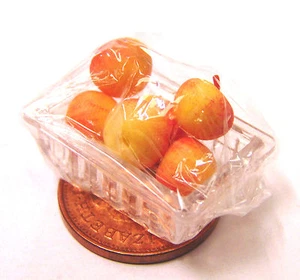 Punnet de plástico escala 1:12 de 6 manzanas de gala Tumdee casa de muñecas accesorio de fruta - Imagen 1 de 1