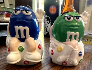 M&M Salt and Pepper Shakers Blue & Green 2001 - Picture 1 of 8