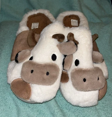Cartoon Cow Design slide on Slippers Size 9 1/2 - Image 1 of 4