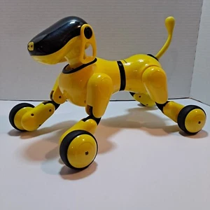 Gizmo The Realistic Smart Robotic Yellow Dog Sounds & Moves *Tested works* - Picture 1 of 9