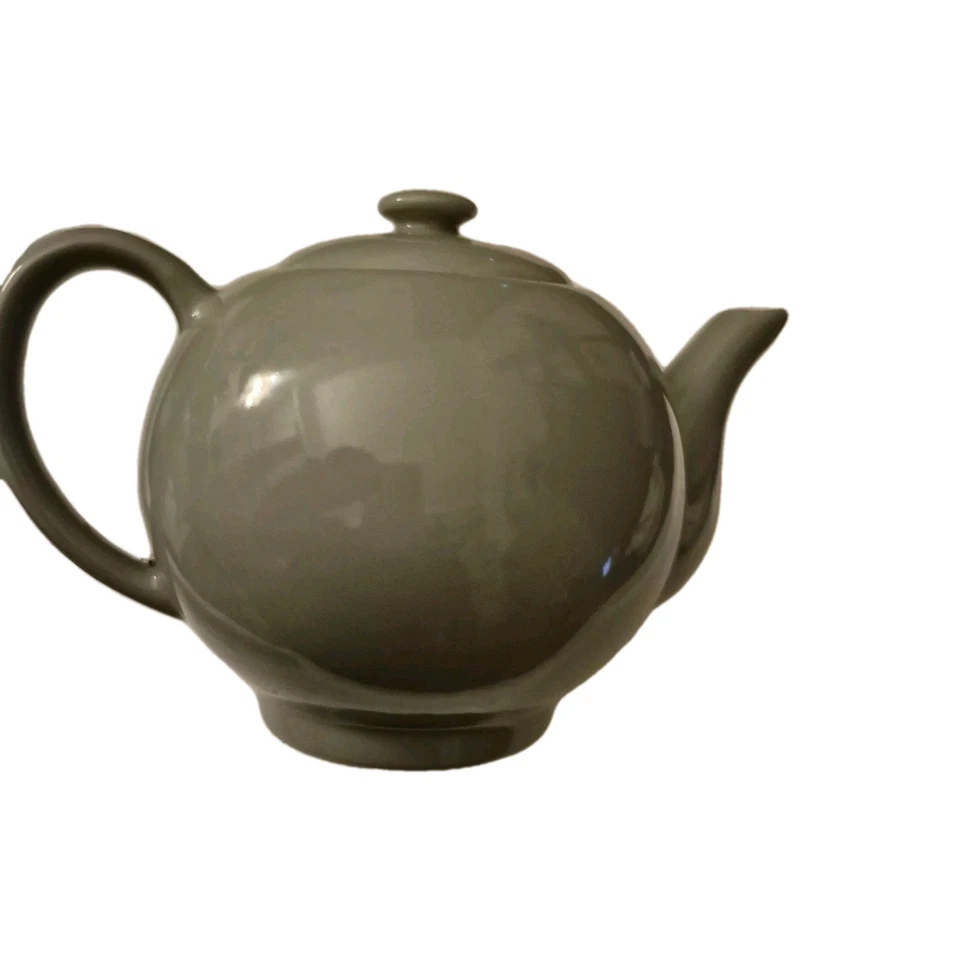 RSVP Tetera Internacional JCPenney STONEWARE Verde Oliva 42oz Con Tapa Totalmente Nueva Foto 1 de 4