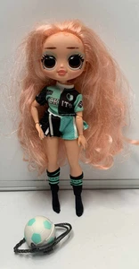 LOL Surprise OMG Sports Doll - Kicks Babe (P5) - Picture 1 of 4