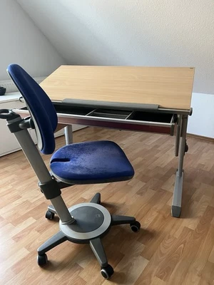 Kinder-Schreibtisch „Winner“ und Stuhl „Maximo“ von Moll - Bild 1 von 4