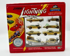 Juego de 8 coches Johnny Lightning 1994 conmemorativo edición limitada cromo dorado - Imagen 1 de 2