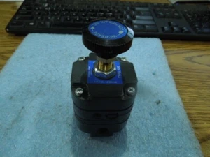 ControlAir Type 100 Air Regulator.  Unused Old Stock - Picture 1 of 5