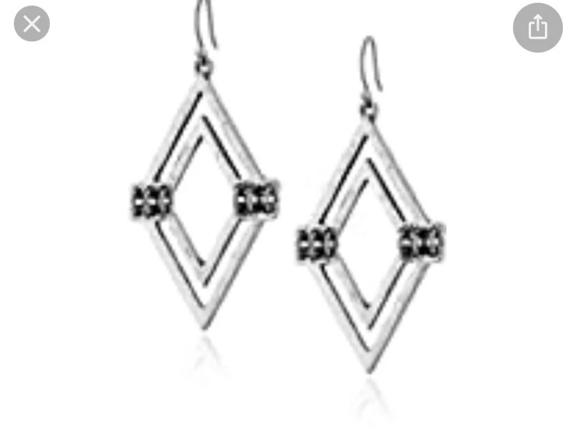 Brincos de gota em forma de V em tom de prata LUCKY BRAND US$ 29 item 117 - Imagem 1 de 1