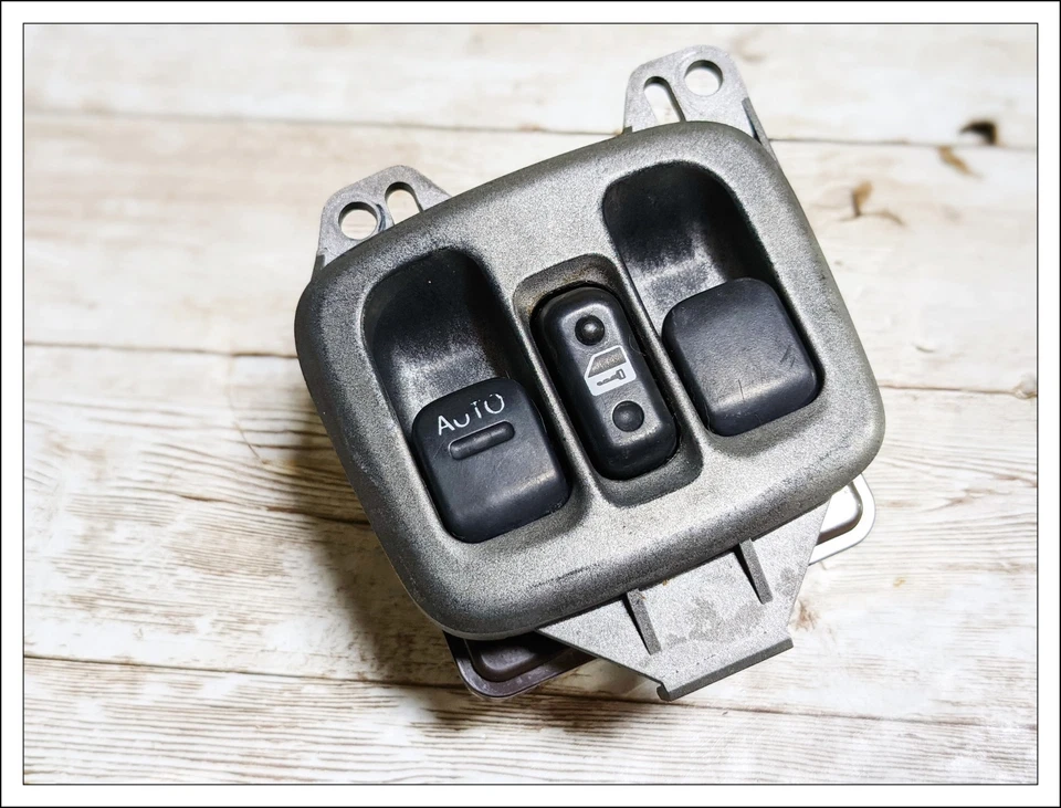 2000 01 02 03 04 2005 TOYOTA CELICA GT GTS ГЛАВНЫЙ ВЫКЛЮЧАТЕЛЬ СТЕКЛА 84802-20350 OEM - Изображение 1 из 4