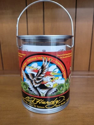 Kit de tatuajes temporales marca Ed Hardy más de 50 Foto 1 de 4