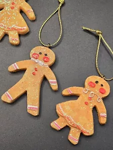Mini juego de seis adornos navideños de pan de jengibre - Imagen 1 de 6
