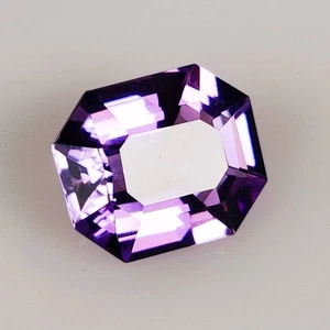 7.78 Natural African Amethyst Top Luster Emerald Cut - 8707 - Picture 1 of 2