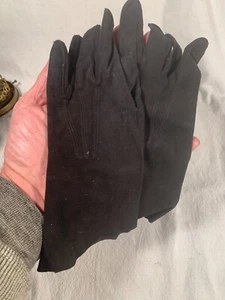 Small Vtg Women's gathered black dress gloves soft nice condition short evening - Picture 1 of 5