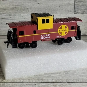 Bachmann 1057 Santa Fe Wide Vision Caboose ATSF 999628 HO Scale c5 - Picture 1 of 12