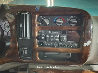 Temperature Control With AC With Rear Defrost Fits 96-00 GMC SAVANA 1500 1286581 - Image 1 of 4