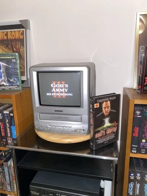 God’s Army 3 VHS – Die Entscheidung – Christopher Walken – EuroVideo FSK18 - Bild 1 von 4