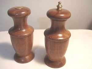 Wooden...Large....Black Walnut Wooden....Salt Shaker, & Pepper Grinder - Picture 1 of 4