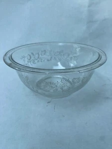 Vintage Corning Pyrex White Lace Colonial Mist 7” Clear Glass Bowl Daisy #322 1L - Picture 1 of 9