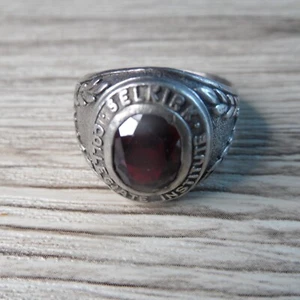 Anillo de Colección Selkirk Collegiate Institute Manitoba Clase Rubí - Para Hombre Talla 9 - Imagen 1 de 4