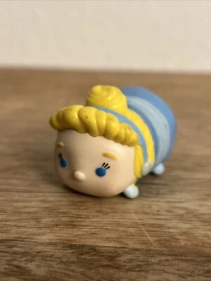 "Figura de juguete coleccionable de goma Tsum Tsum Disney Cenicienta 1,5""" Foto 1 de 4