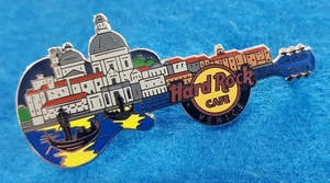 VENICE NIGH TIME GONDOLA RIDE CITYSCAPE VIEW GUITAR Hard Rock Cafe PIN LE - Picture 1 of 1