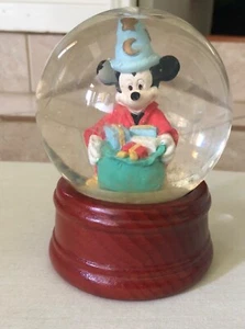 Disney Sorcerer Mickey Mouse Fantasia Geschenk Weihnachten Schneekugel guter Zustand - Bild 1 von 7