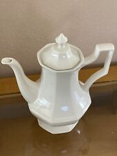 Johnson Brothers Ironstone HERITAGE WHITE 1974 Full-Size COFFEE POT AND LID
