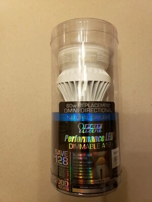 Feit Electric LED light bulb 60w dimmable - set of 11 bulbs - Image 1 of 4