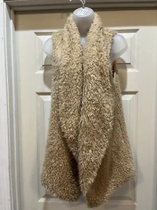 YA Los Angeles Faux Fur Open Vest Sz M Cream Tan Crochet Back Outerwear Soft - Picture 1 of 6