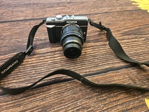 Olympus PEN E-PL1 Digital Camera 12.3MP/olympus M.zuiko Lens(READ DESCRIPTION) - Picture 1 of 19