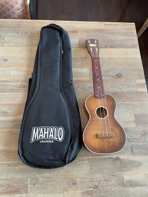 Vintage Harmony Soprano Ukulele Uke 21” Chicago USA W/ Gigbag FREE SHIPPING - Image 1 of 4