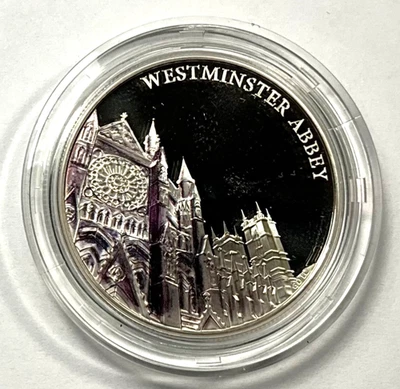 2017 Great Britain 5 pound Silver Proof Colorized Westminster  Abbey - Image 1 of 2