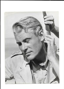 LAWRENCE OF ARABIA 1962 Movie Photograph PETER O'TOOLE in hair & makeup chair - Picture 1 of 1