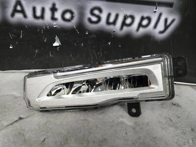 Luz antiniebla LED BMW X5 X6 X7 2019 2020 2021 2022 2023 OEM 63177406365 Foto 1 de 4