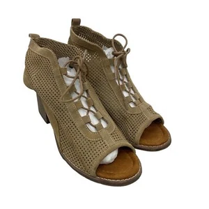 Bearpaw Vienna Beige Suede Gladiator Mesh Heels Women's Size 9 Preowned - Picture 1 of 8